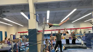 Ella - Layout Flyaway, Uneven Bars