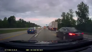 Dashcam: I71 Pass on right and left and right again (no audio)