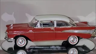 1:18 Premium Diecast Model Cars - 1957 Chevrolet Bel Air two door sedan - Highway 61