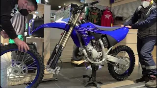 unboxing and assembly YAMAHA YZ 125cc 2022