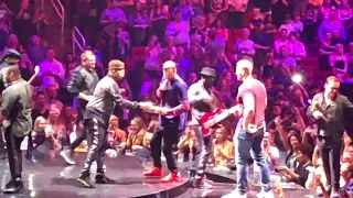 Justin Timberlake bringing JJ Watt up on stage May 25, 2018