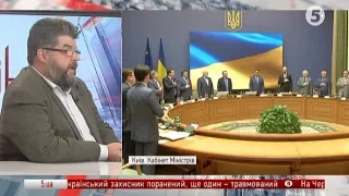 Азаров та Янукович: кого ще не було на святковій "раді старійшин" Уряду