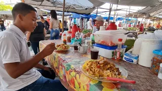 PROVANDO COMIDA DE RUA NA FEIRA LIVRE DE CUPIRA-PE COMIDA NORDESTINA SÃO AS MELHORES DO BRASIL