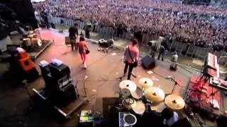PJ Harvey : "Hurricane Fest" Germany 26/06/2004 [AR corrected]