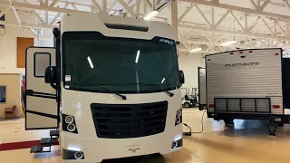 *Slick NEW Redesign* 2021 FR3 30DS Class A King Bed, Solar, Mega Storage, New Dash, V8. CollierRV IL