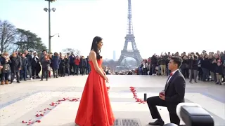 Sweetest Flash Mob Proposal in Paris!