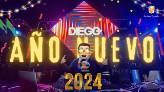 MIX AÑO  NUEVO 2024 🥳🎊 (Reggaeton, Cumbia, House y Lo Mejor del 2023)