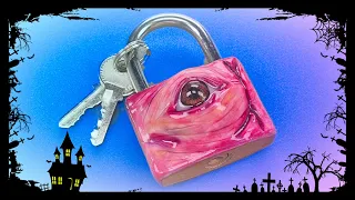 [1537] The Grotesque Lock I Will Not Touch!