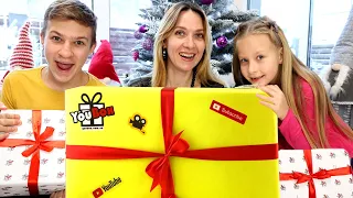 Подарок для Эммы на Рождество 🎄Блогер Бокс от YouBox 🎁 ЧТО ВНУТРИ?