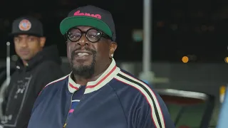 Jay Introduces Cedric The Entertainer to Barry White's Car