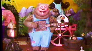 Blackpool Pleasure Beach Bear Show * Circa 1982