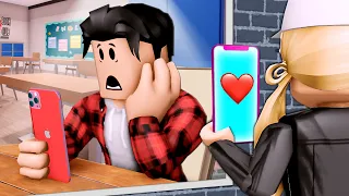 His ONLINE GIRLFRIEND Was A STALKER! (A Roblox Movie)