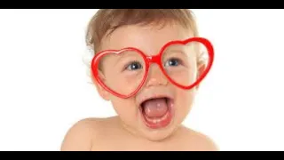 Baby sees Mom For the First Time with Glasses || Baby's amazing reaction after seeing mother clearly