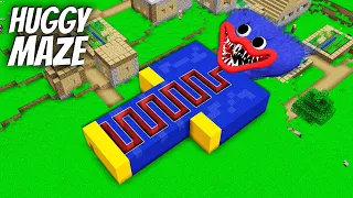 I found a HUGGY WUGGY MAZE in Minecraft ! What's INSIDE the NEW CHAPTER 3 PLAYTIME !