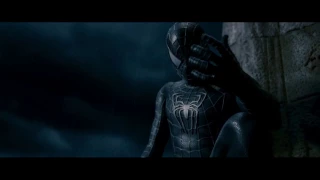 Питер Паркер избавляется от костюма-симбиота. Человек-паук 3