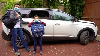 ON RETOURNE A L'ÉCOLE / BACK TO SCHOOL ! (Prank ou pas ?)