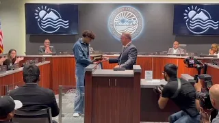 DannyLux receives the key to the city of Desert Hot Springs