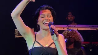 Jessie J - Bang Bang ( live in London )