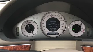 Mercedes E 500 V8 acceleration 0-200km/h