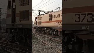 👑❤️Kanpur WAP-7 🔥🚂❤️ Arrival 🔥🔥 LHBFIED Train🔥❤️ Guess The Train Name ? #nextjourneys #shorts