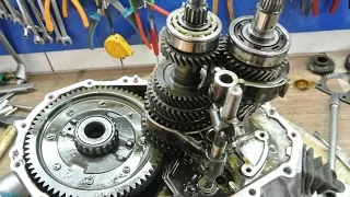 How to disassemble a MANUAL transmission