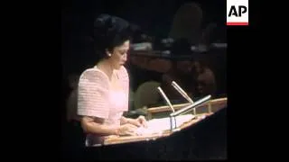 SYND 30 11 76  PRESIDENT MARCOS'  WIFE ADDRESSES UNITED NATIONS GENERAL ASSEMBLY