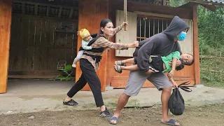 Revealing the identity of the bad guy, a single mother harvests jackfruit to sell and cook.