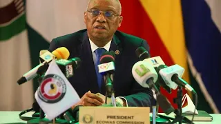 Mali: ECOWAS leaders meet in Accra to debate sanctions