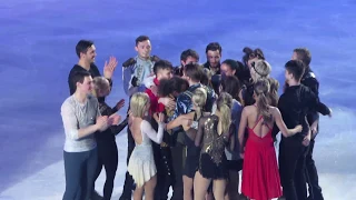 Art on Ice 2019 - Finale Basel  - Stéphane Lambiel encore + final spin + group hugs 1