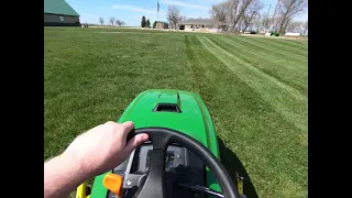 John Deere X758 Mowing