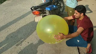 Super Splendor bike vs monster balloon experiment