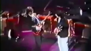 George Harrison & Gary Moore - While Their Guitars Gently Weeps