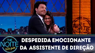 Despedida emocionante da assistente de direção | The Noite (17/10/18)