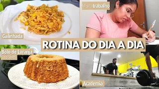 CUIDANDO DO LAR, FIZ GALINHADA PRO ALMOÇO, BOLO DE LARANJA, LAVEI LOUÇA, ACADEMIA | ROTINA DIÁRIA