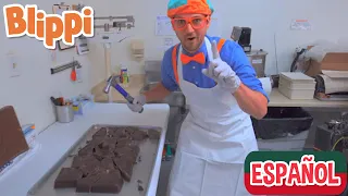 Blippi Va a una Fábrica de Chocolate | Blippi Español | Aprende con Blippi | Mooonbug Kids