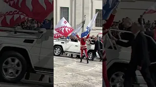 Pope Francis welcomed in style to St. Peter's Square