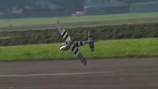 CRASH  RC AIRPLANE MUSTANG P-51 A BEAUTY