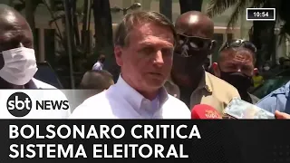 Jair Bolsonaro critica sistema eleitoral e diz que voto impresso é necessidade