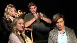 The Fifth Wave: Cast Official Movie Interview - Moretz, Robinson, Monroe, Roe | ScreenSlam