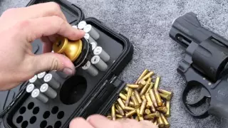 Using The Speed Beez Speed Loader With a .44 Magnum Smith & Wesson Revolver
