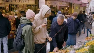 Неотъемлемые составляющие жизни в Стамбуле: рынок, хаммам и стрит-арт