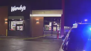 20-year-old Chicago Wendy's worker injured after shooting at drive-thru window