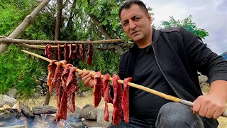 Smoking Beef Jerky in the Wilderness and Cooking Smoked Meat with Beans Outdoor