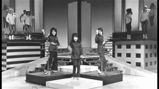 BE MY BABY  The Ronettes  1964