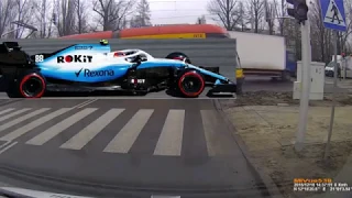 FURIOUS GIGAKUBICA DESTROYS A CITY WITH HIS WILLIAMS FW42