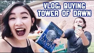 BUYING TOWER OF DAWN SPECIAL EDITION BY SARAH J MAAS | VLOG
