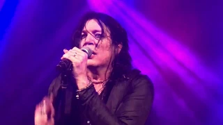 Tom Keifer of CINDERELLA - Somebody Save Me / Shake Me - Indianapolis IN 8/31/2018