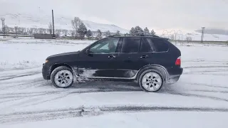 Bmw x5 4.8is. Drift on snow.