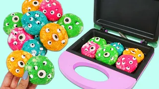 How to Make Gooey Monster Cookies with Googly Eyes | Fun & Easy DIY Halloween Themed Desserts!