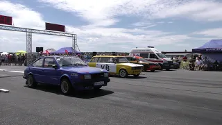 Škoda Rapid 136 vs Lada 2104 - Drag race 🚦🚗💥💨💥💨 - 1/8 mile drag racing